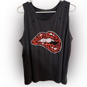 lips graphic distressed tank